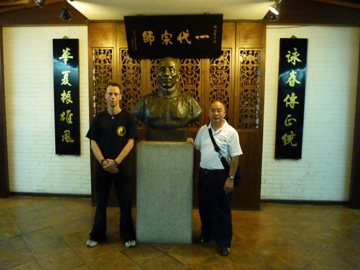 Avec Tang Shun Ping au Ip Man Tong de Foshan en 2010